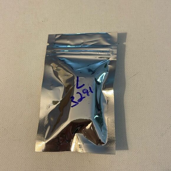 Lincoln Logo Valve Stem Caps in Black set of 4 NWT - Picture 5 of 5